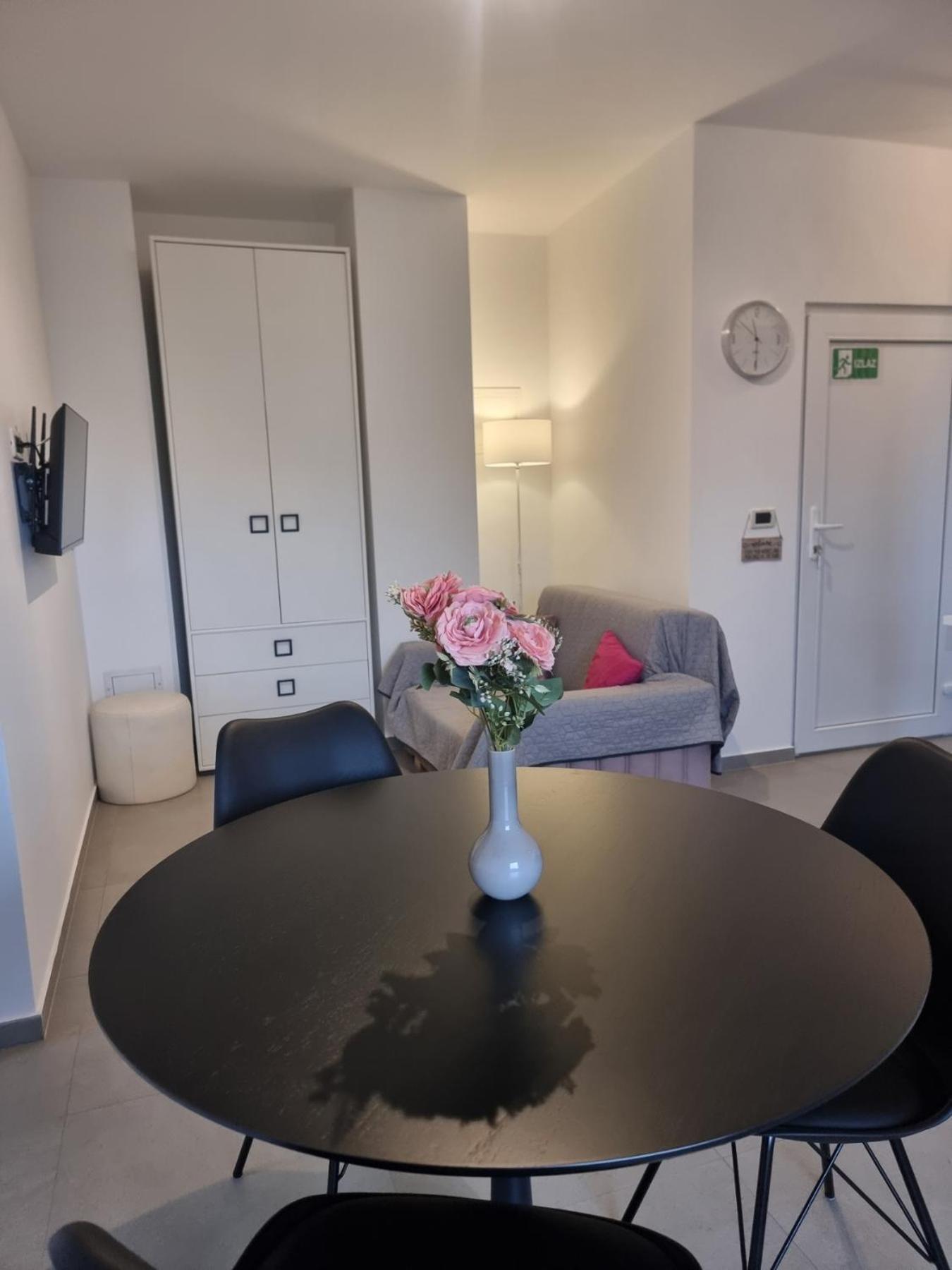Crystal Apartment 우마그 외부 사진